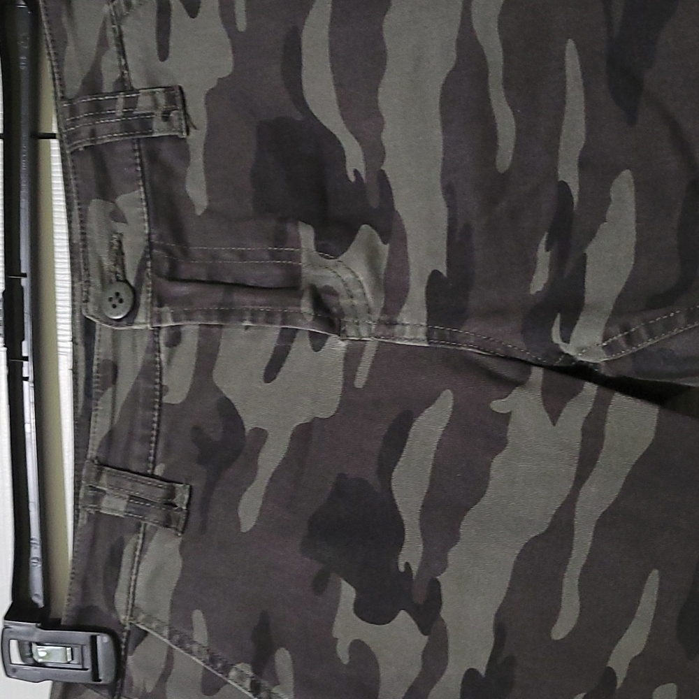 Jeans - Picture 3 of 4